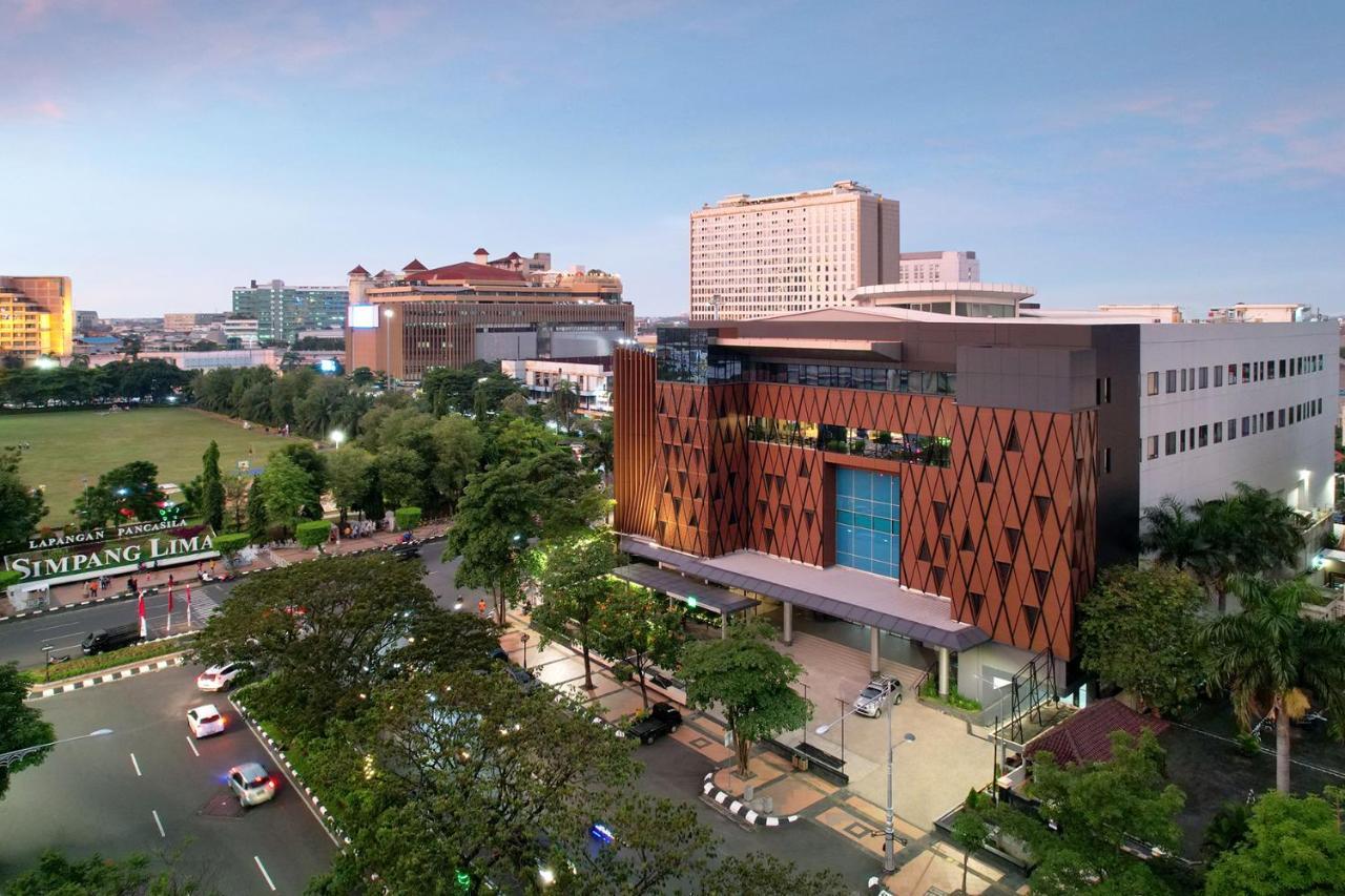 Ibis Styles Semarang Simpang Lima Hotel Buitenkant foto